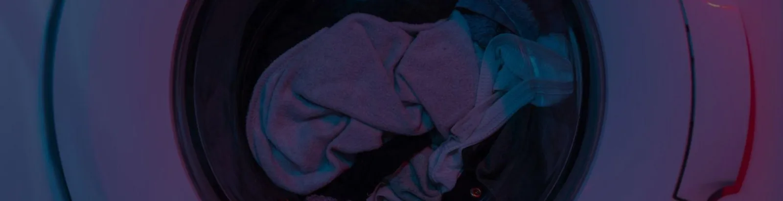 Garments inside the washing drum